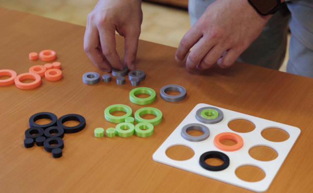 hackaday's tweet card. We’ve often thought that 3D printers make excellent school projects. No matter what a student’s interests are: art, software, electronics, robotics, chemistry, or physics, there’s…