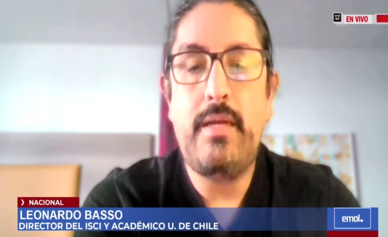 LeoBassoSotz's tweet card. Revisa la conversación junto al director del Instituto Sistemas Complejos de Ingeniería (ISCI) y académico de Ingeniería Industrial de la Universidad de Chile, luego de que The Lancet destacara la...