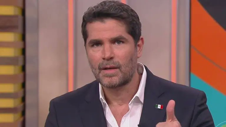 EVerastegui's tweet card. El actor Eduardo Verástegui nos visitó en el set por su nueva película ‘Sound of freedom’, pero también nos reveló si decidirá competir por la Presidencia de México. Además, dijo que Dios es el...