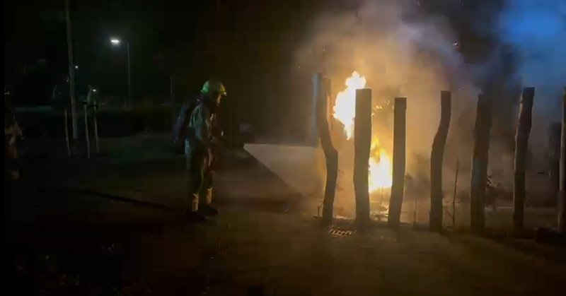 Containerbrand bij school in Harderwijk vermoedelijk aangestoken