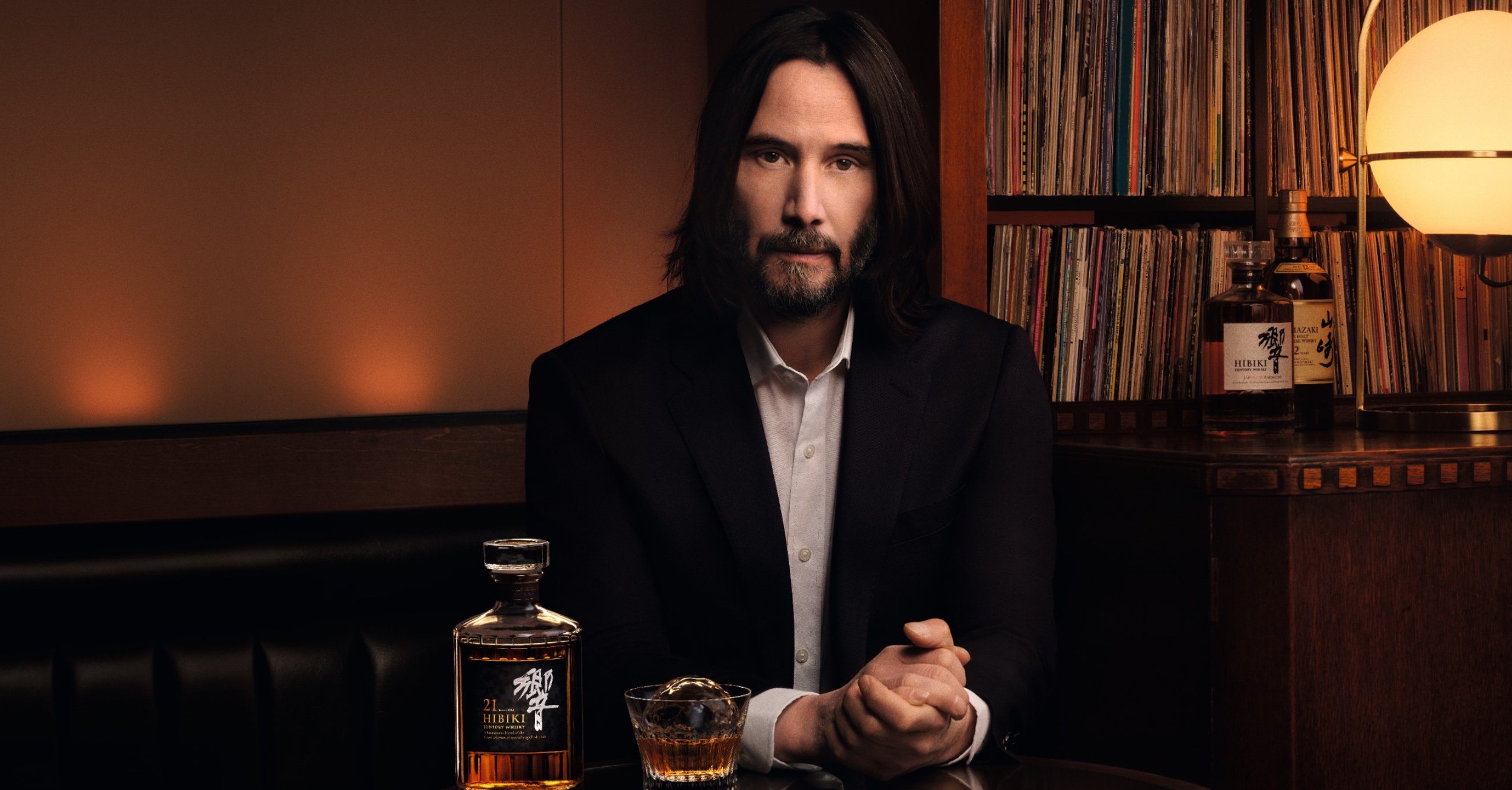 bokehmono's tweet card. The "John Wick" icon and Suntory whisky ambassador is just as cool as you would expect.