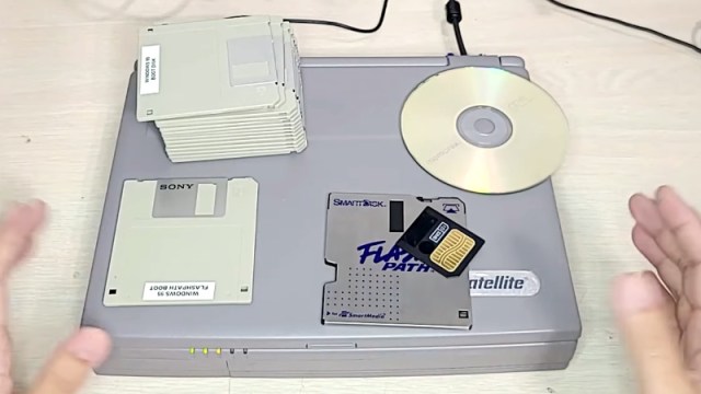 hackaday's tweet card. It’s something of a shock to be reminded that Microsoft’s Windows 95 is now 30 years old — but the PC operating system that brought 32-bit computing to the masses and left behind …
