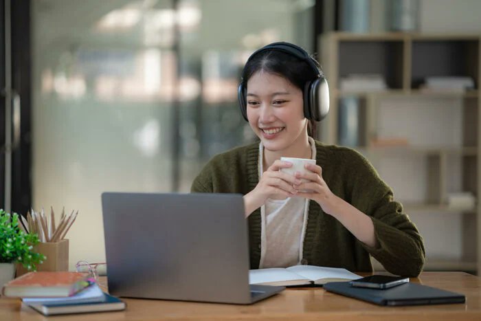 cliveolimba's tweet card. Discover coding bootcamps to boost your career in 2025 — outcomes, costs, reviews, and scholarship options for top programs.