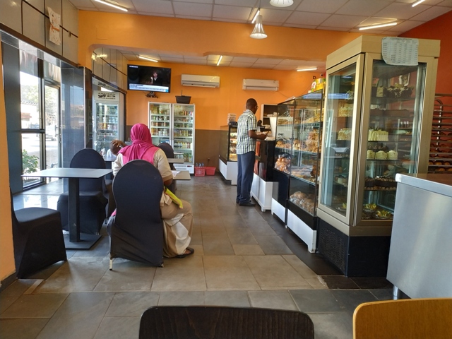 Groupe_Gelec's tweet card. Groupe électrogène boulangerie - Cette établissement fait partie de la plus grande chaine de boulangeries du Mali "Les Artisans Boulangers". Notre client ...