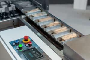 RTInsights's tweet card. The large amount rquipment data allows for unprecedented levels of analysis to identify potentially complex root causes of problems on a production line.