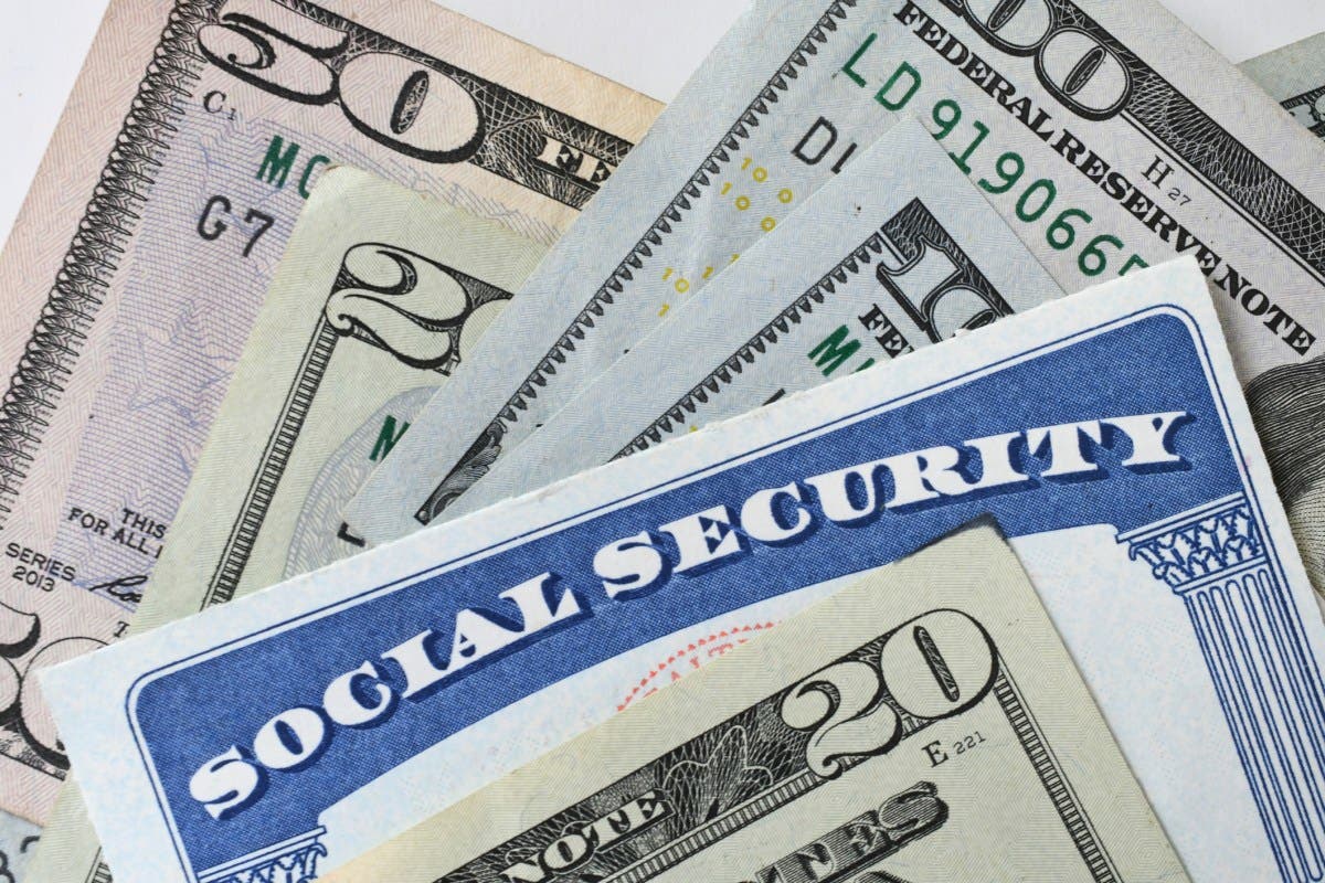 SocSecBlog's tweet card. The original announcement was due on October 15, but was delayed due to the government shutdown.