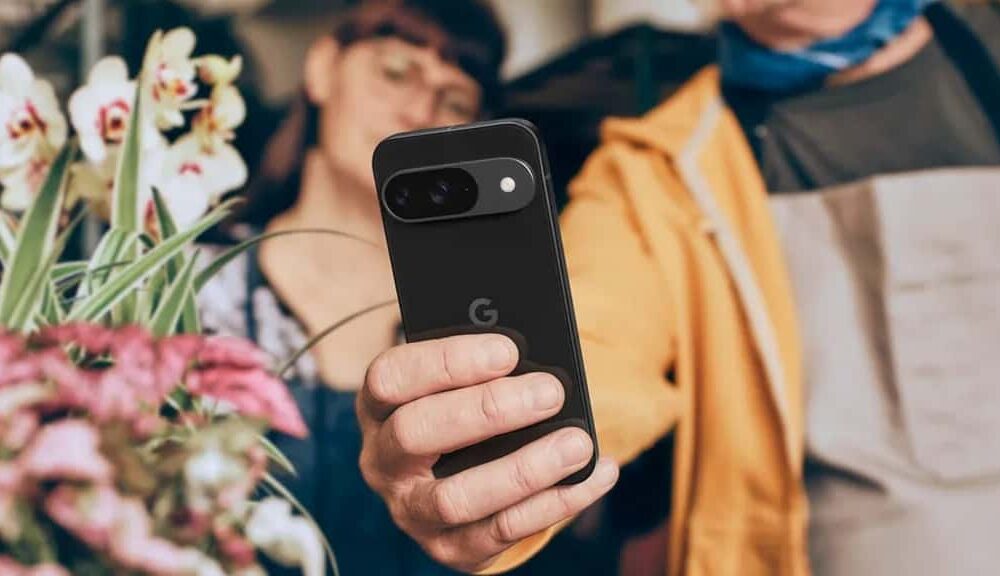 thesammyfans's tweet card. Google has renamed its Data Restore Tool to Android Switch to make it easier for users to move data when setting up a new Android device. The tool helps users transfer apps, photos, videos, messages,...