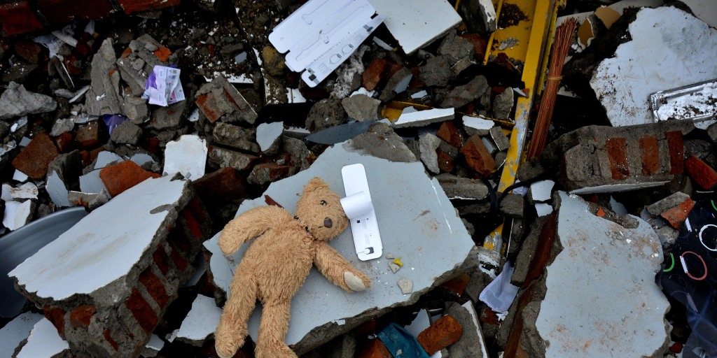 bumpy16's tweet card. Police and military officers have been deployed to crack down on looting in several parts of the region, said Raditya Jati.