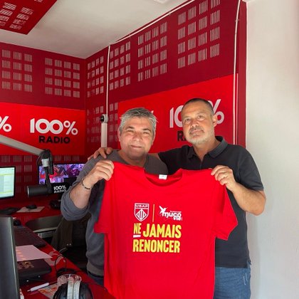 Tweet card summary image