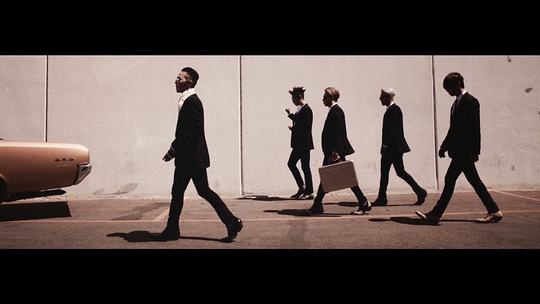 ForvictoRi's tweet card. BIGBANG - “MADE" TOUR TRAILER