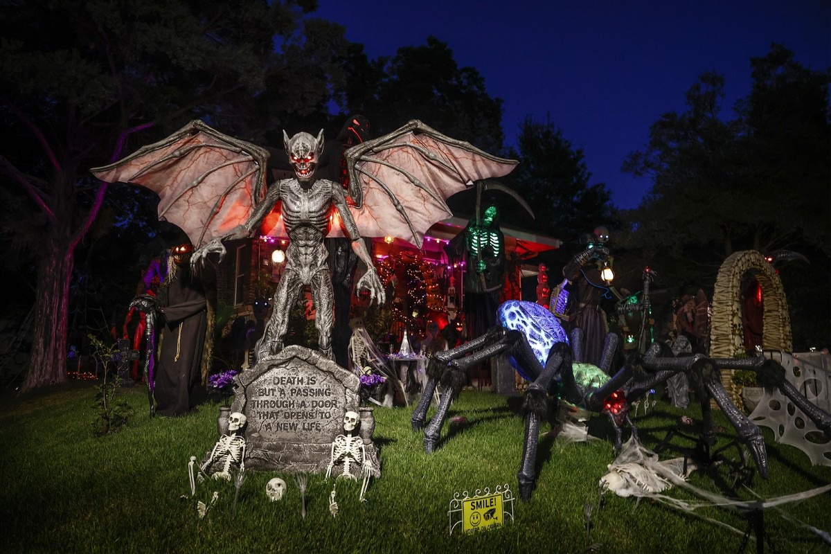 DailyMemphian's tweet card. Tigers football team is still undefeated, and the Showboats and Chris Brown both cancel over Simmons Bank Liberty Stadium.