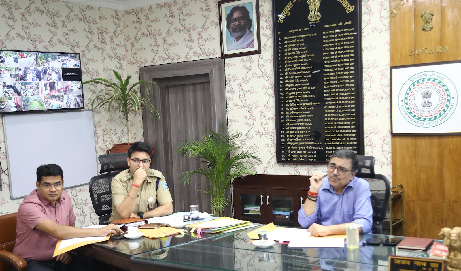 thekhabarly's tweet card. Breaking news from India in Hindi – politics, sports, tech, and more from The Khabarly.