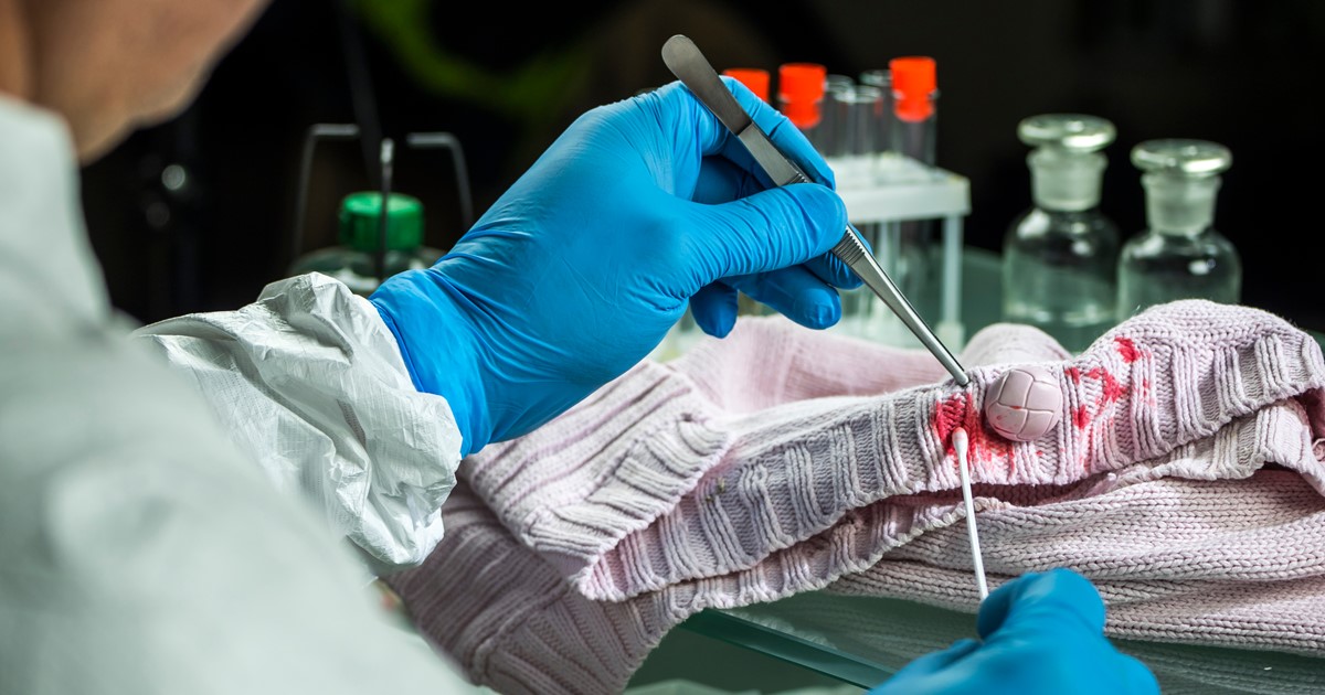 FAGroupTraining's tweet card. This course is designed for forensic practitioners to learn what to expect when an incident with a bleeding injury and how blood can be deposited onto clothing.