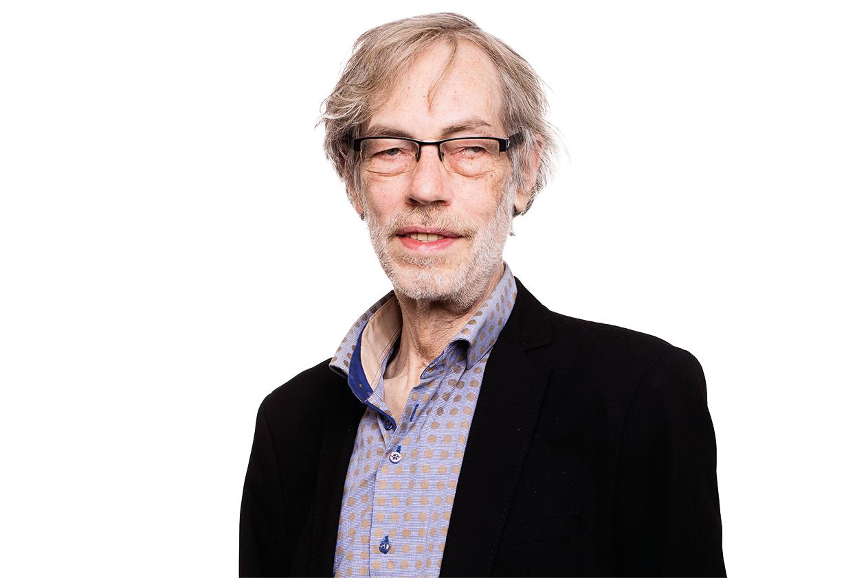 ReynebeauM's tweet card. De nieuwe Encyclopedie van de Vlaamse beweging toont zich zeer breeddenkend, schrijft Marc Reynebeau. Hij dient dan ook de kennis, niet de partijpolitiek.