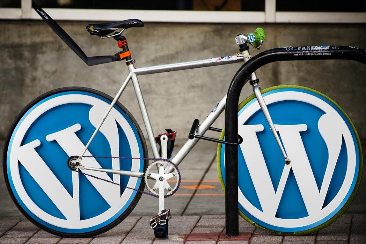 CrowdCommunity's tweet card. Mit fast 18 Millionen aktiven Webseiten ist WordPress die unangefochtene Nummer eins unter den Content Management Systemen. Hier die Top 4 Erfolgsfaktoren.