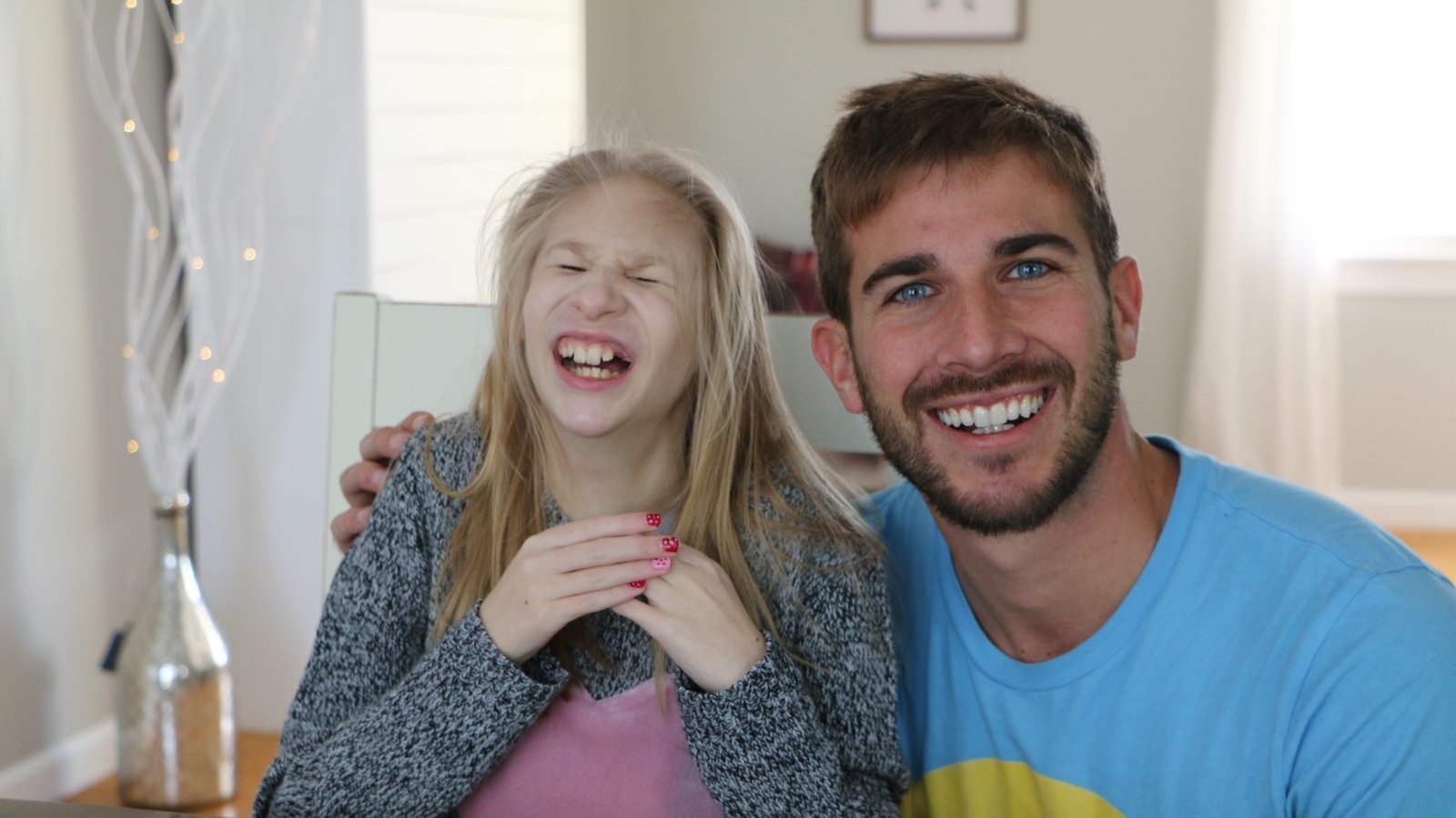 ess419's tweet card. Reinstate SBSK comment sections on YouTube