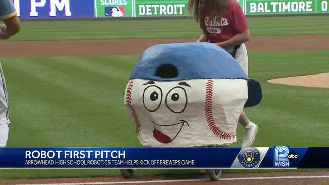 KnackRobotics's tweet card. The Arrowhead robotics team won the State of Wisconsin FISRT tech challenge in March.