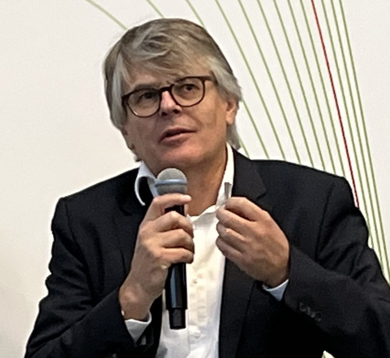 eetimes's tweet card. The role of real-time edge processing and AI are expanding as we move into 2023, according to industry experts who spoke at Electronica 2022.