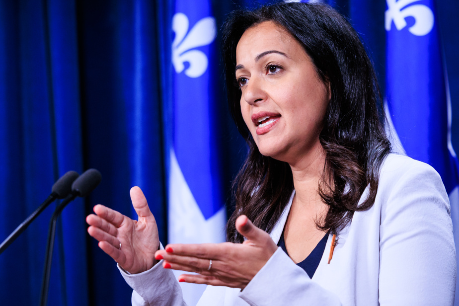 jf_spatial's tweet card. C’est Ruba Ghazal qui sera la candidate de Québec solidaire (QS) au poste de première ministre et qui ira au débat des chefs lors de la prochaine élection générale en 2026.