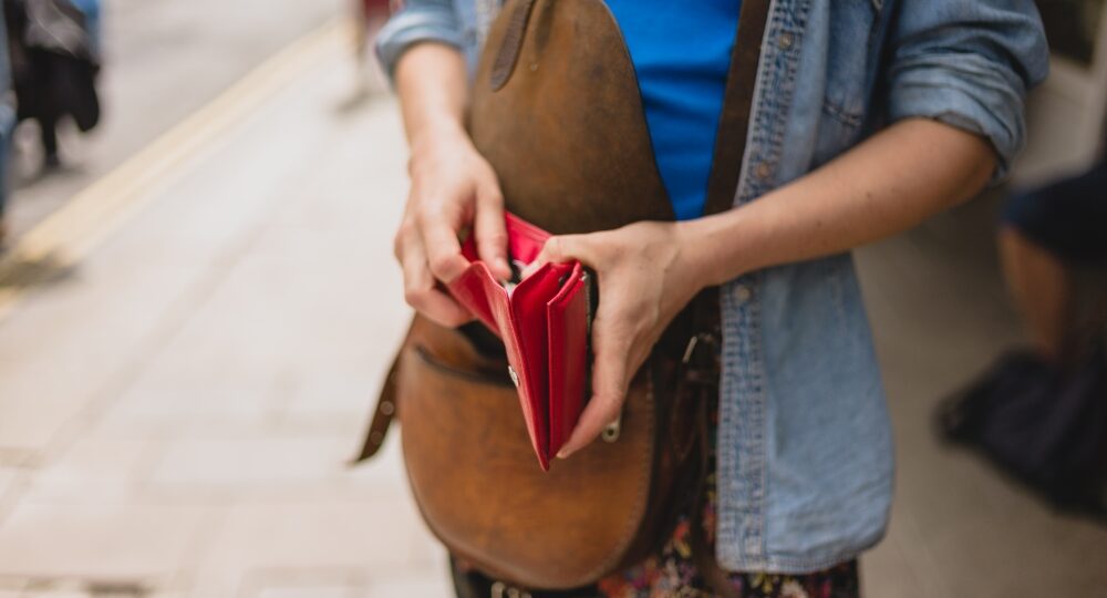 NouvellesConso's tweet card. Le logement, au cœur des préoccupations Plus d’un tiers des 18-30 ans interrogés par Ipsos pour l’Observatoire E.Leclerc des Nouvelles Consommations