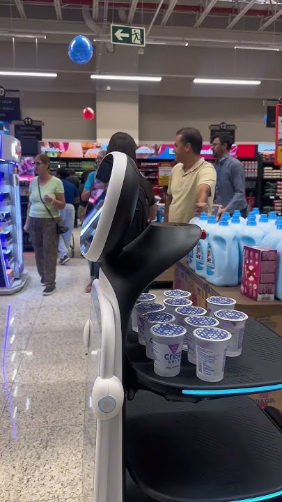 keenon_official's tweet card. 🚨 Inauguração com spoiler do futuro! 🤖✨