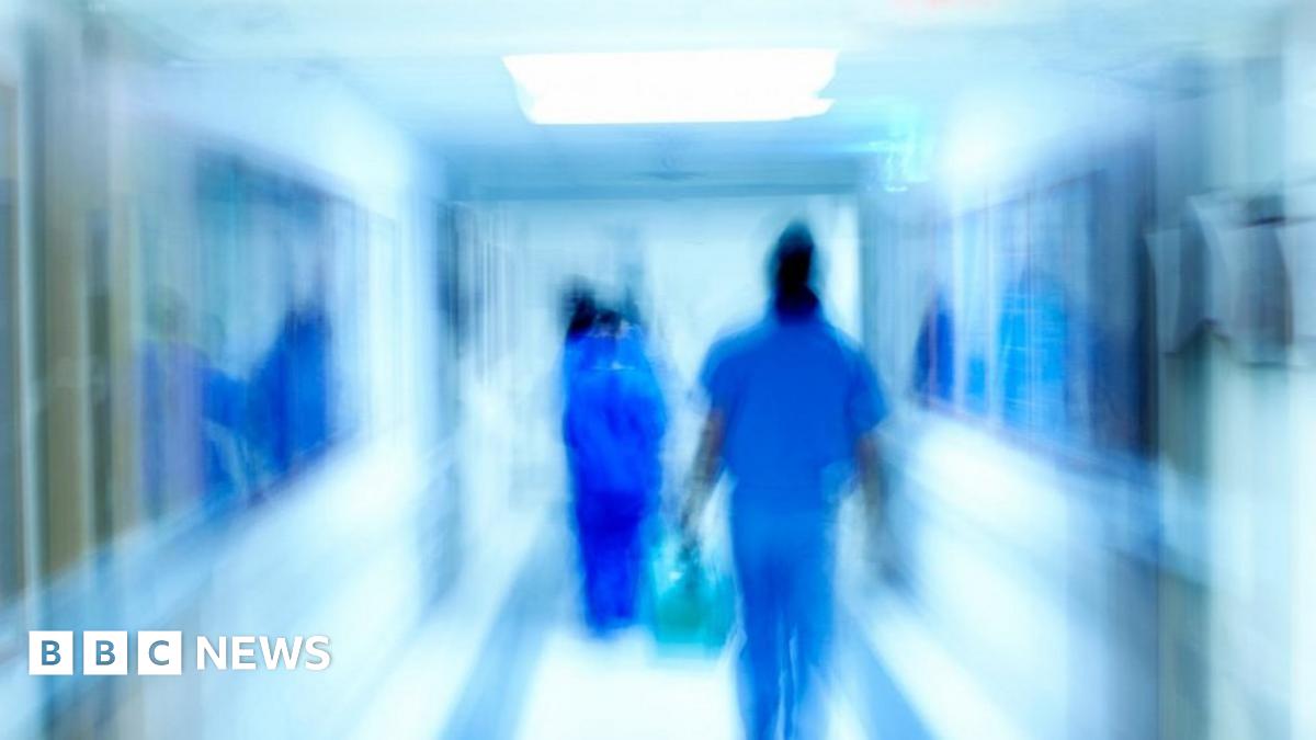 frameshift_app's tweet card. A paper examining DeepMind's use of 1.6 million patient records says there were "major inadequacies".