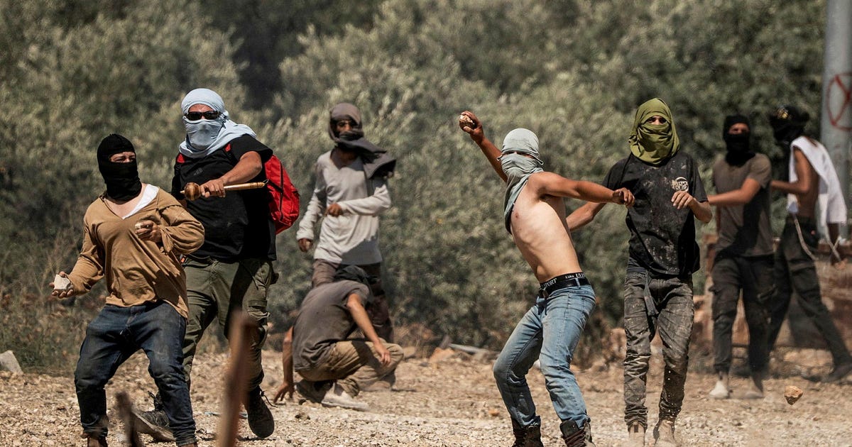 haaretzcom's tweet card. ***