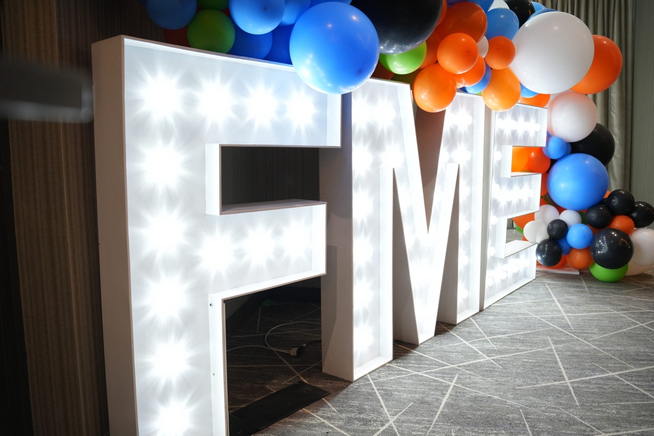 techcouver's tweet card. Techcouver is an online publication providing real-time reporting and analysis of emerging technology news in Vancouver and throughout British Columbia.