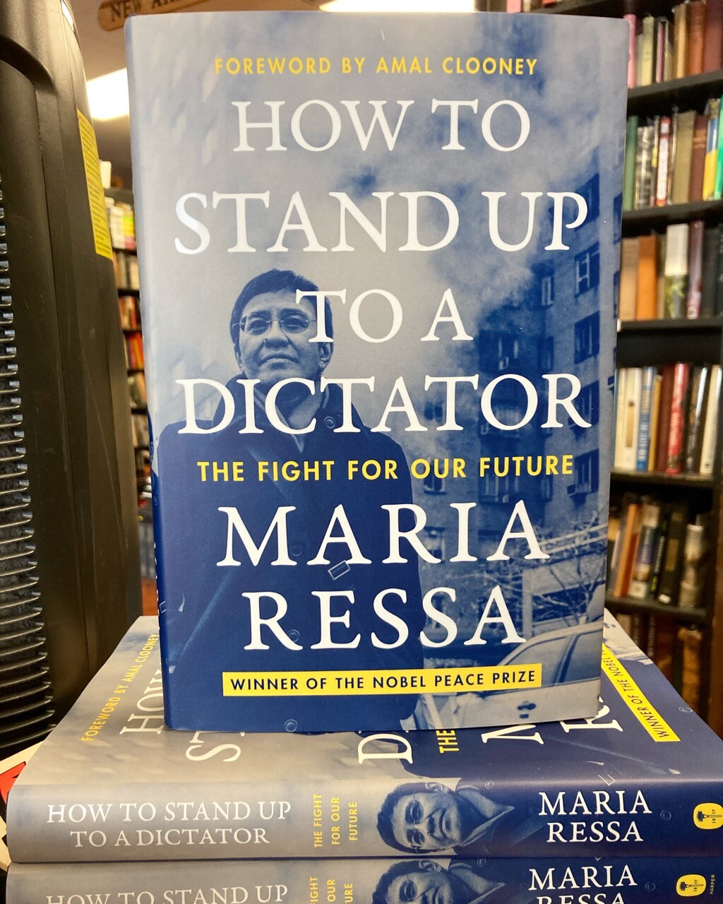 RecycleBook's tweet card. Attached: 1 image How to Stand Up to a Dictator: The Fight for Our Future by Maria Ressa #HowToStandUpToADictator #MariaRessa #Rappler #RecycleBookstore #SanJose