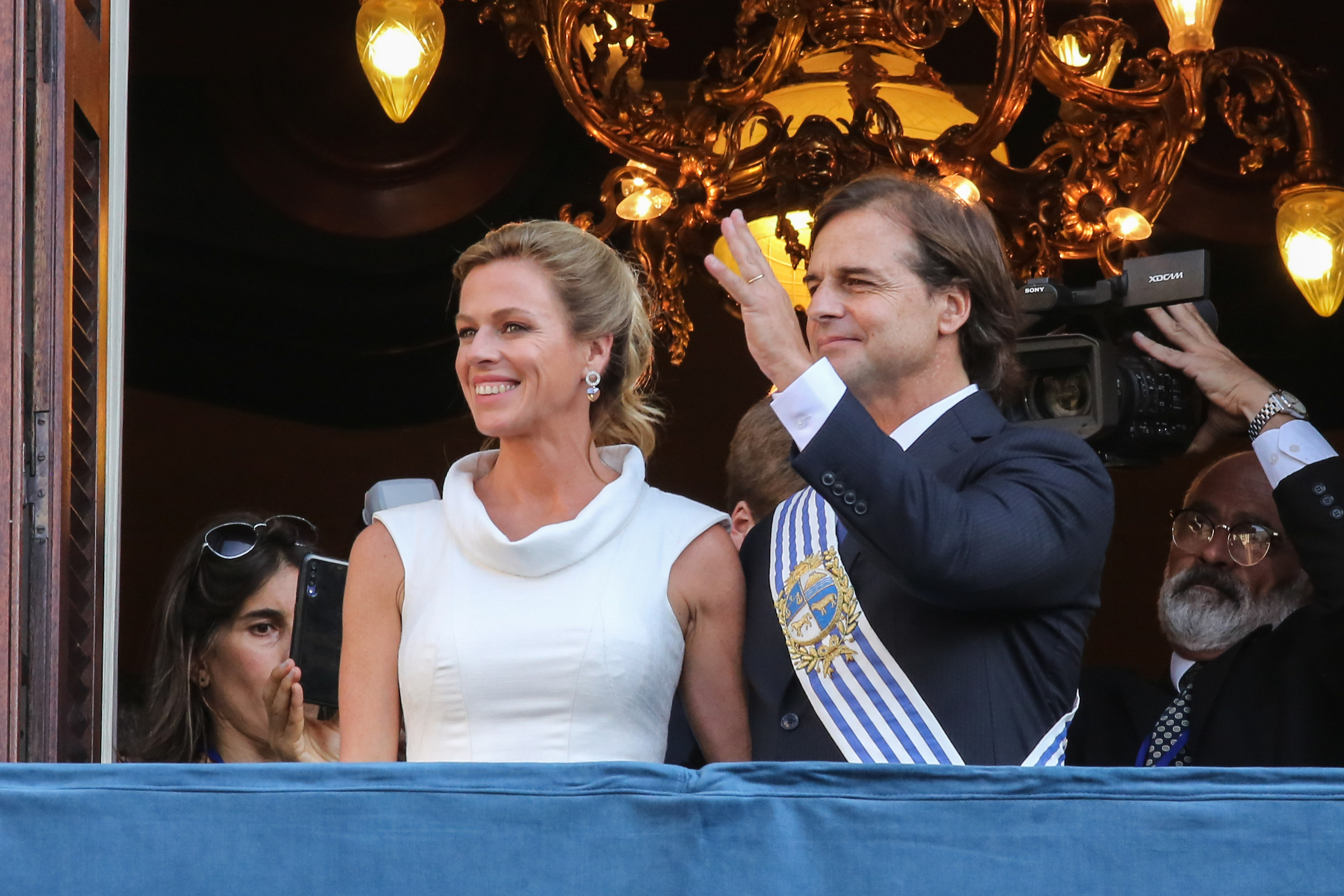 TelemundoUY's tweet card. "No quería que estuviera, que yo figurara mucho, no le interesaba. Lo desenamoró", dijo la exprimera dama.