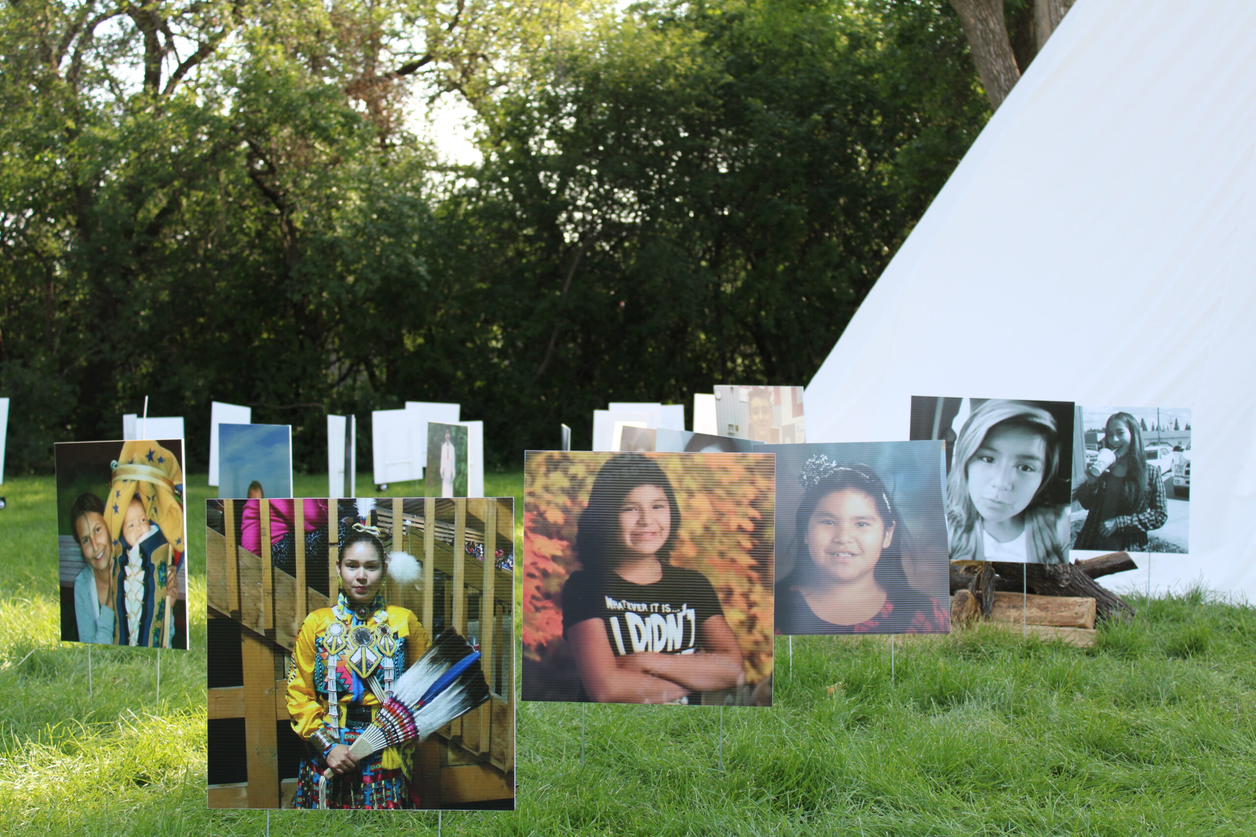 MBWillcock's tweet card. Those living in areas with high suicide rates feel abandoned by journalists