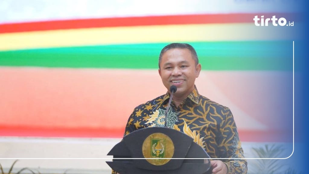 TirtoID's tweet card. Tindakan pemerasan oleh Abdul Wahid dilakukan di tengah kondisi APBD Provinsi Riau yang sedang defisit hingga Rp3,5 triliun.