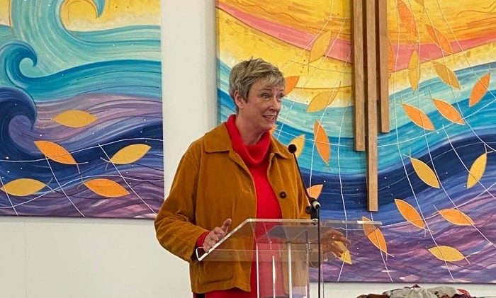 PollyBLabour's tweet card. People in South Thanet will be concerned to see that the government has chosen to drop its Kept Animal Bill. Voters have been receiving communications from their Tory MP Craig Mackinlay committing …