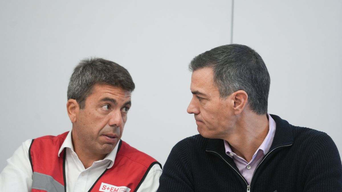 tetekadaver's tweet card. Ha pasado una semana ya desde el comienzo a una de las mayores catástrofes naturales a las que se ha enfrentado la sociedad española, y todavía hay miles de desaparecidos y el recuento de víctimas...