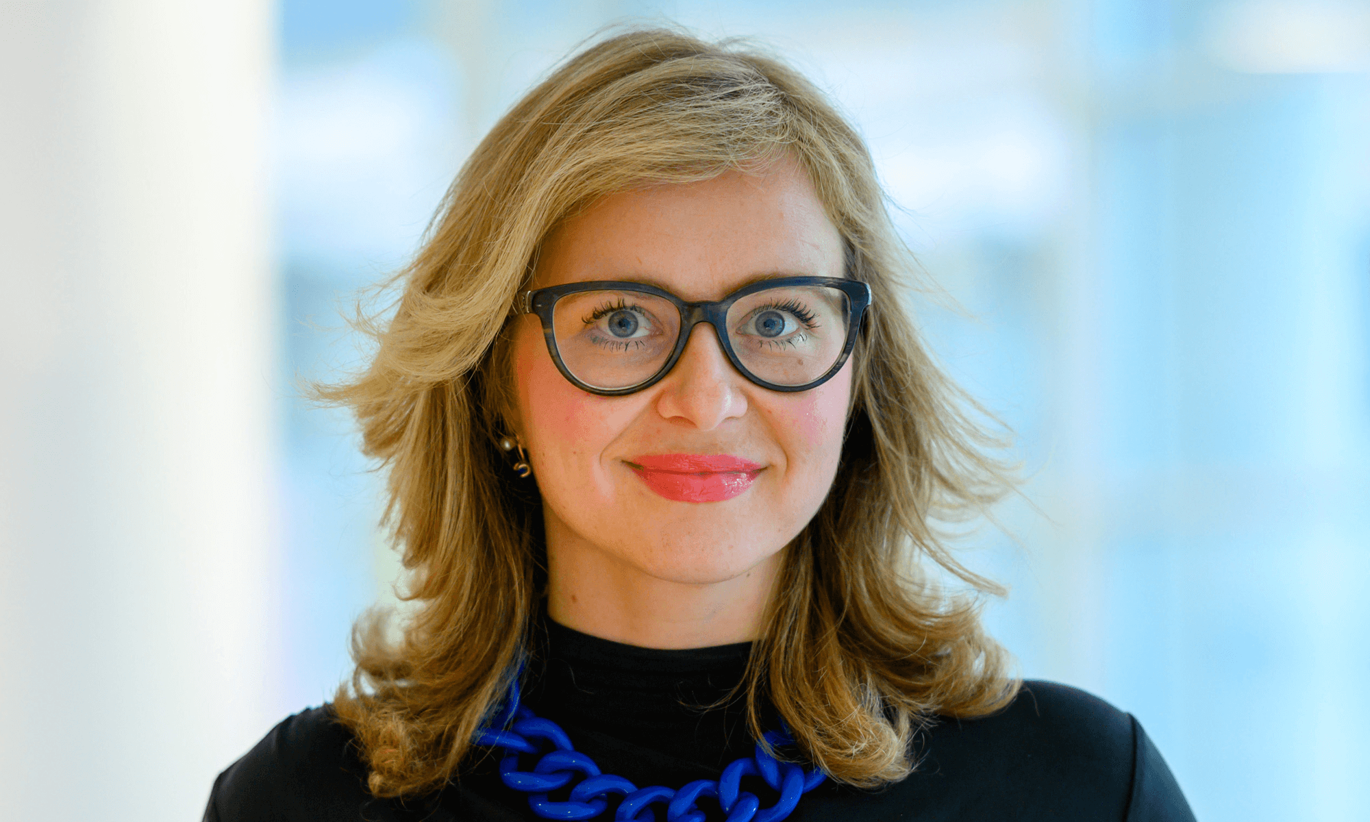 bitsvsbytes's tweet card. Leila Prnjavorac is a presenter and public speaker. We talk about how she got to be a presenter and speaker but also about topics like equality and freedom.