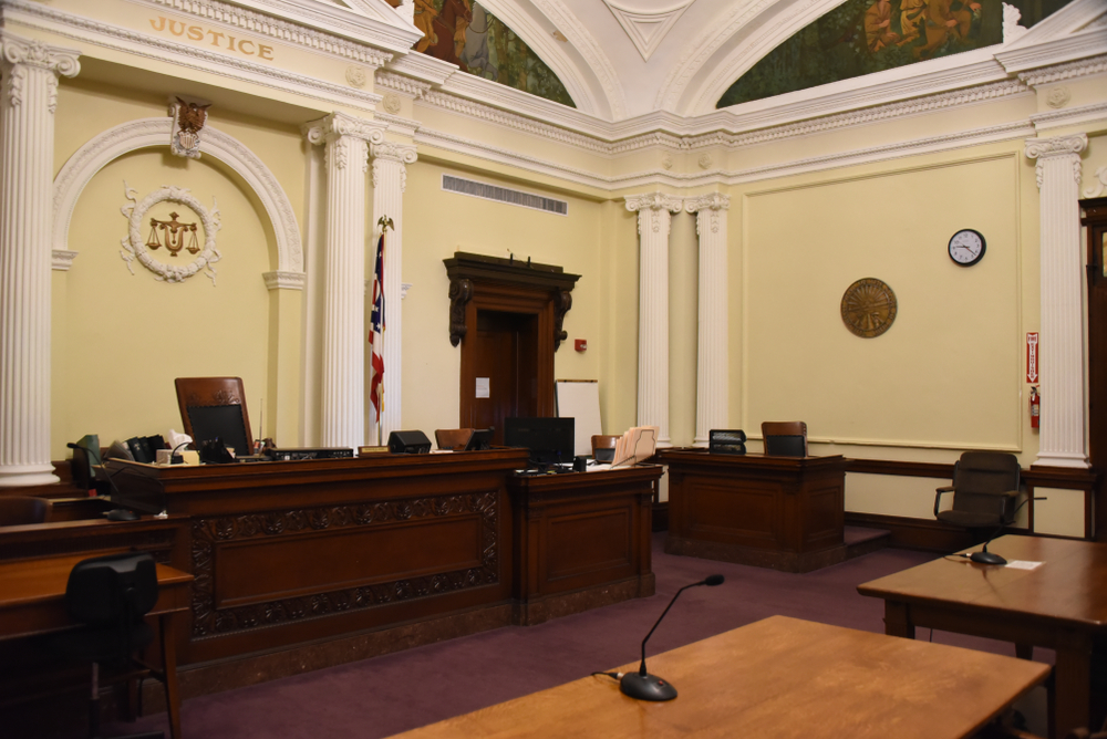 AboutLawsuits's tweet card. A federal judge has called for a second census of Suboxone tooth decay lawsuits and will require prompt filing of census forms for claims filed from October 1 forward.