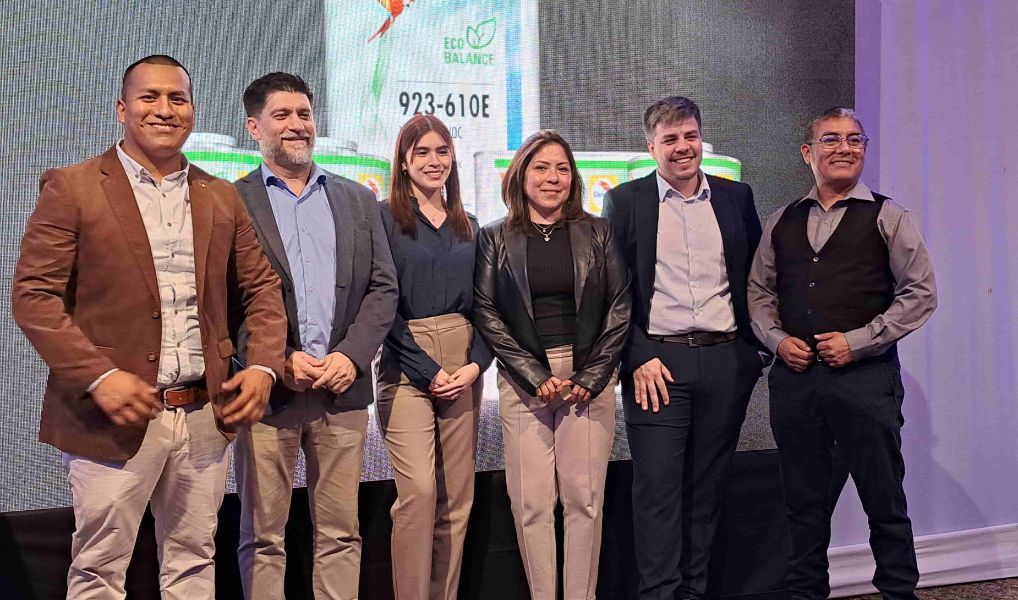 EconomiaRevista's tweet card. Los nuevos barnices ayudan a reducir los consumos de energía, aumentar el rendimiento y reducir las emisiones de CO2, ya que cuentan con bajo contenido de Componentes Orgánicos Volátiles (VOC),...