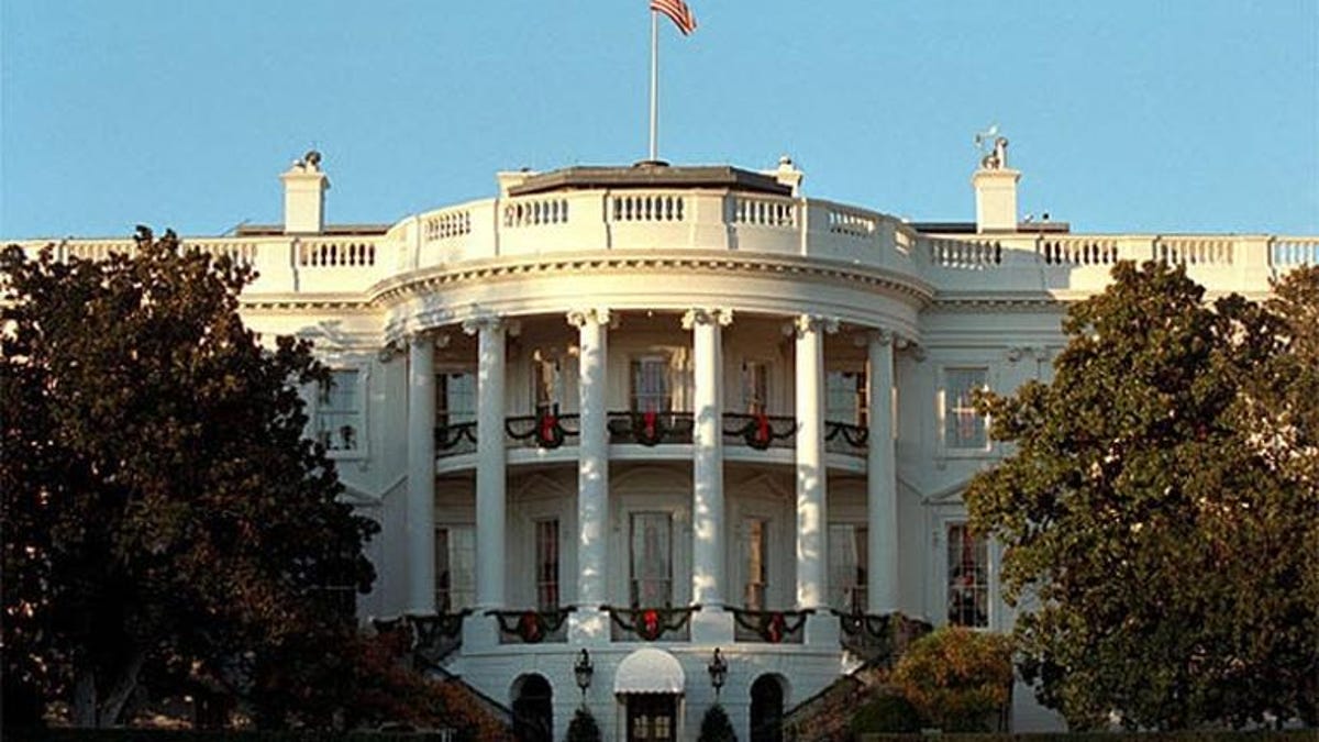 Workware1's tweet card. The repository should help federal agencies avoid duplicative custom software purchases and promote cross-agency collaboration.