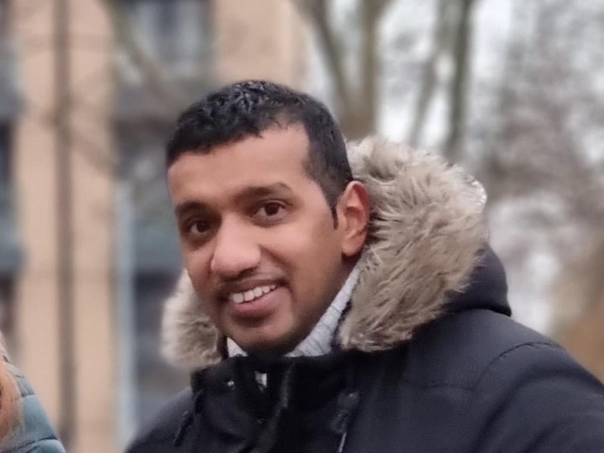 LibDemDonna's tweet card. Lambeth councillor Irfan Mohammed was suspended by the Labour Party after being charged with four counts of sexual assault, exposure and engaging in coercive or controlling behaviour