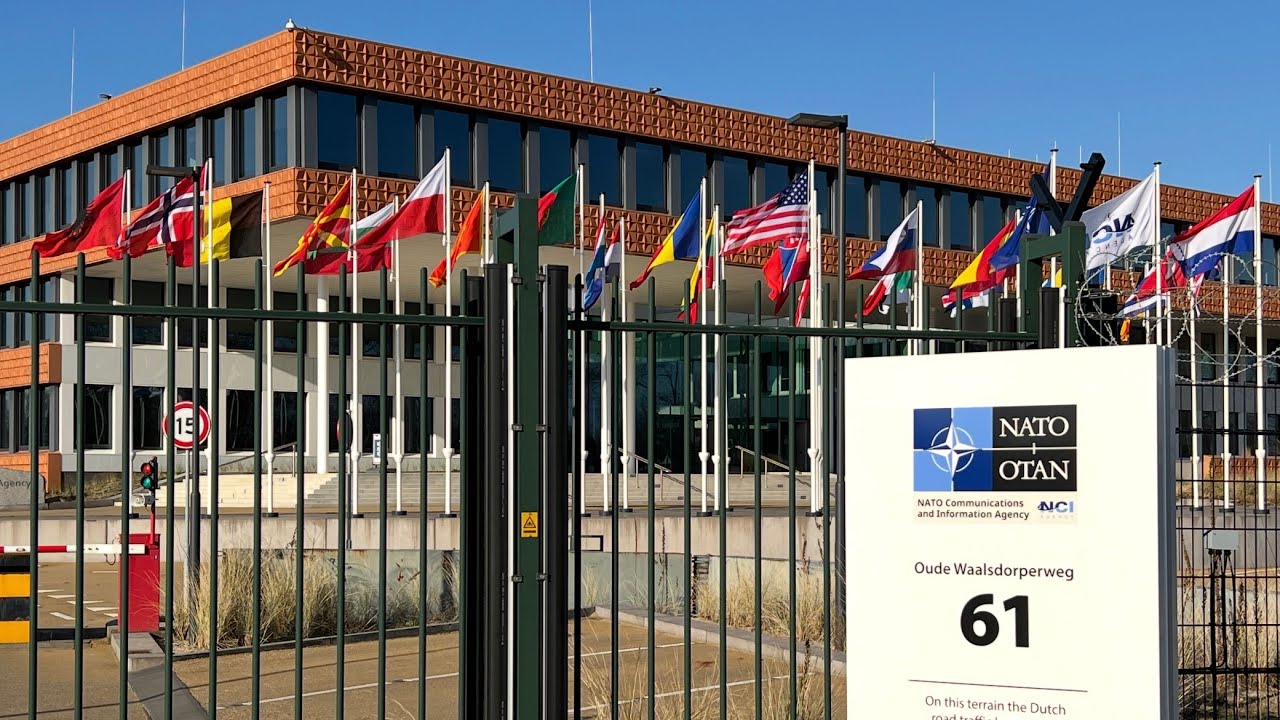 huig_plug's tweet card. Is het cyber-hoofdkwartier van de NAVO in Den Haag zelfredzaam?