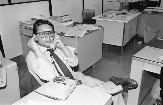 fidelcanoco's tweet card. Con solo 20 años, Fabio Castillo fue llamado por don Guillermo Cano para que montara la Unidad de Investigación de "El Espectador".