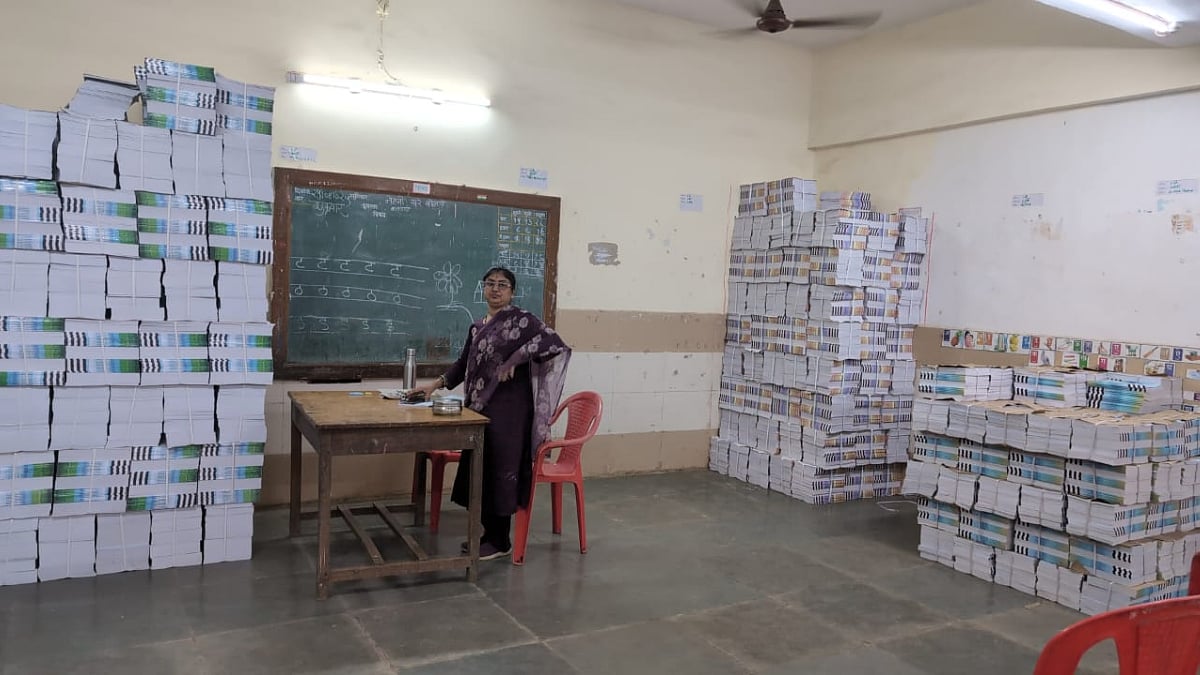 fpjindia's tweet card. Navi Mumbai News: NMMC To Distribute Free Textbooks To Over 61,000 Students On First Day Of School...