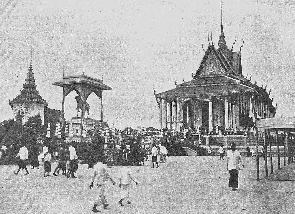 Cambodge_Mag's tweet card. Entre 1900 et 1940, des centaines de pagodes bouddhistes cambodgiennes sont détruites et reconstruites sur tout le territoire du protectorat
