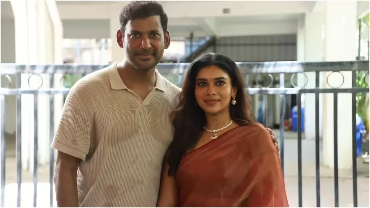 apc_news_tamil's tweet card. விஷாலின் 'மகுடம்' பட ரிலீஸ் எப்போன்னு தெரியுமா? Vishal starring Magudam movie release update! | APC NEWS TAMIL