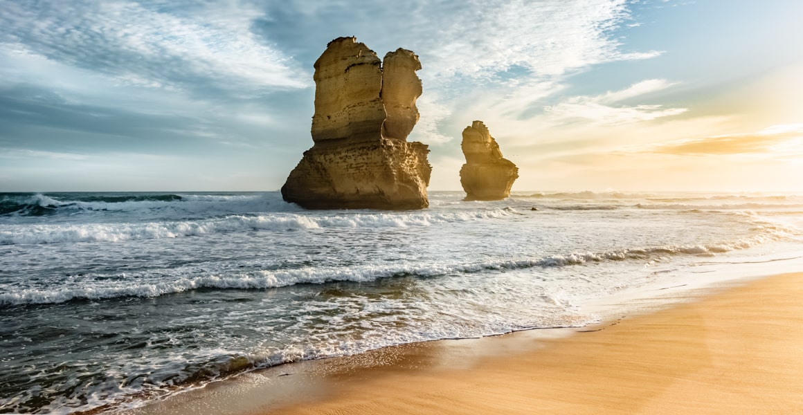 support_melb's tweet card. Uncover the most beautiful places to visit in Victoria that make for perfect day trips from Melbourne for romantic getaways or family holidays.