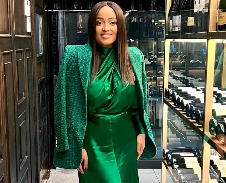 FreeStateWorld1's tweet card. Siwelele FC has officially parted ways with CEO Stan Matthews and Assistant Coach Andre Arendse, as announced by the club's chairman, Calvin Le John, on Sunday, 21 September. This decision comes amid...