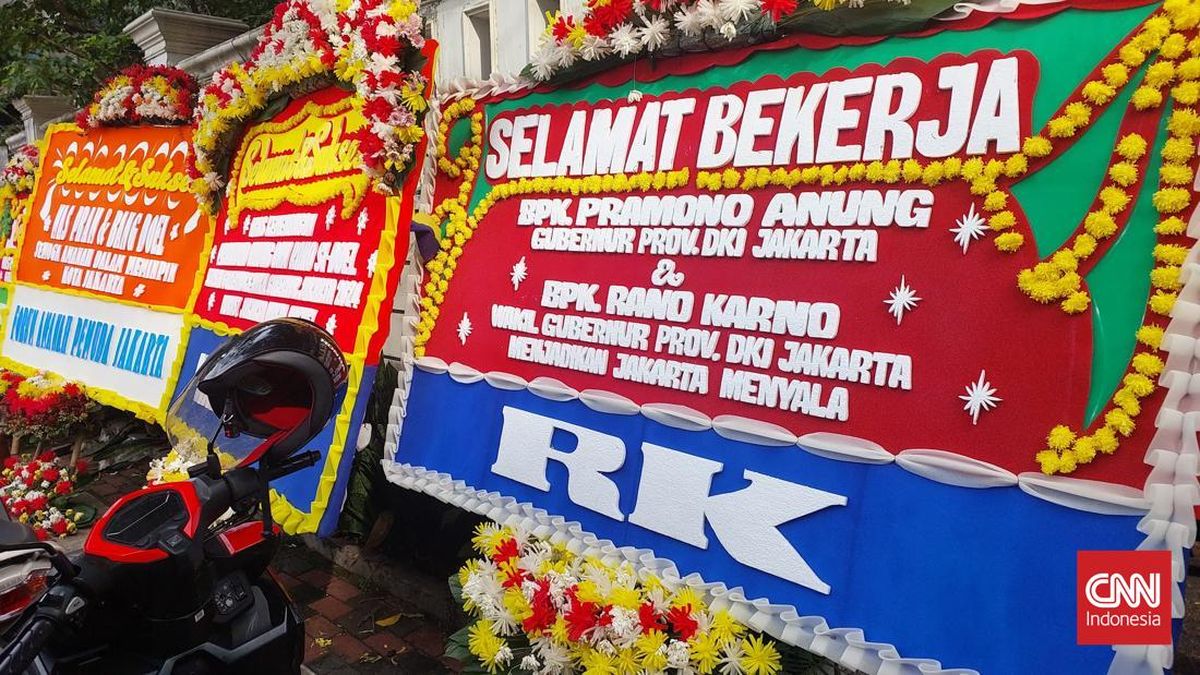 IndonesiaRahayu's tweet card. Tim Ridwan Kamil menegaskan karangan bunga inisial 'RK' di posko pemenangan Pramono bukan dari pihaknya, dan bilang bisa jadi RK itu Rano Karno.