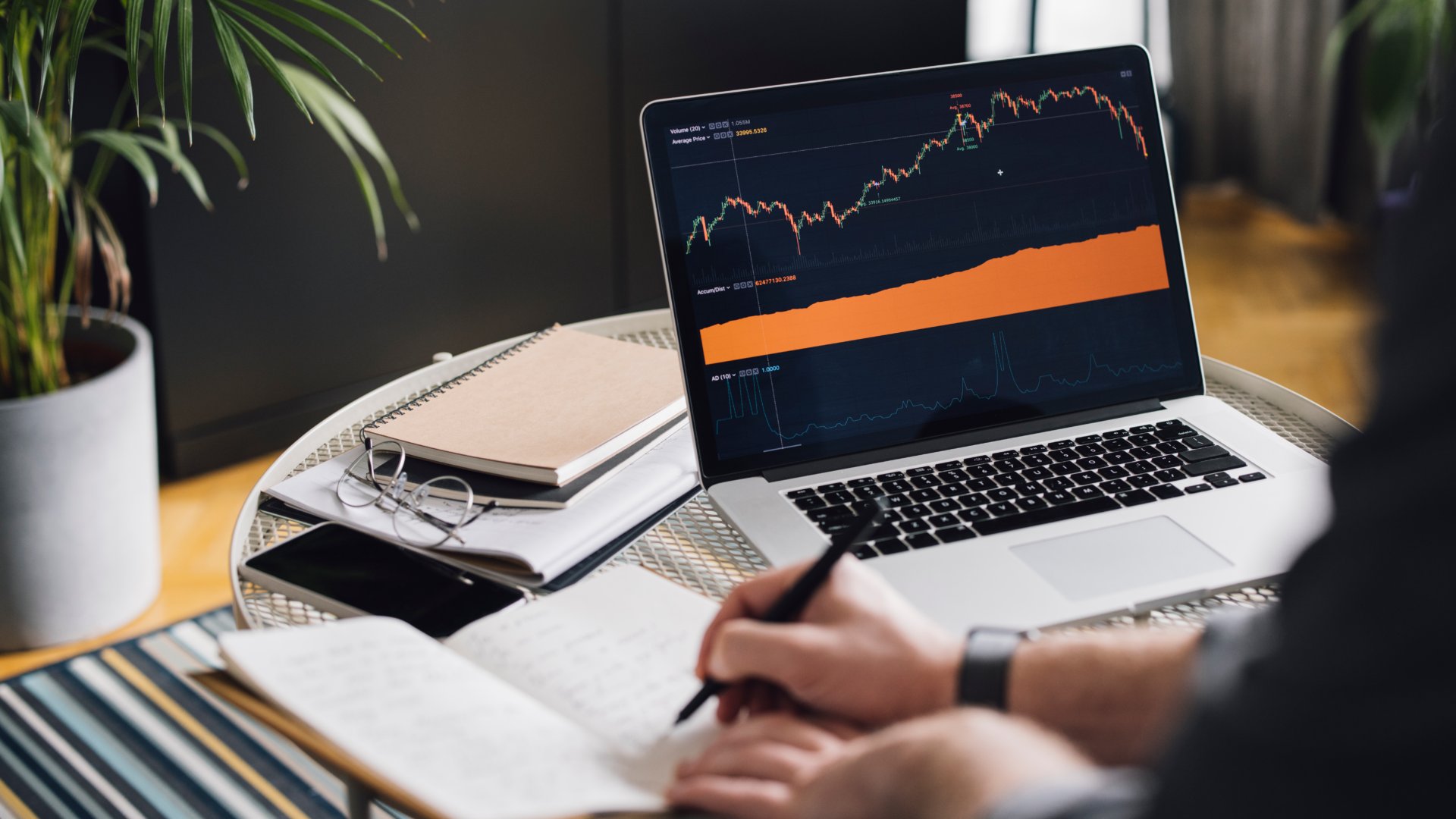 sinutkomorgan's tweet card. The Indeed Hiring Lab and Glassdoor Economic Research teams have joined forces to shed light on what the coming years will bring to the labor market, and how these trends will impact employers,...