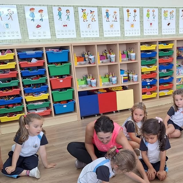 CalasanciasCoru's tweet card. @calasanciascoru • Instagram photos and videos