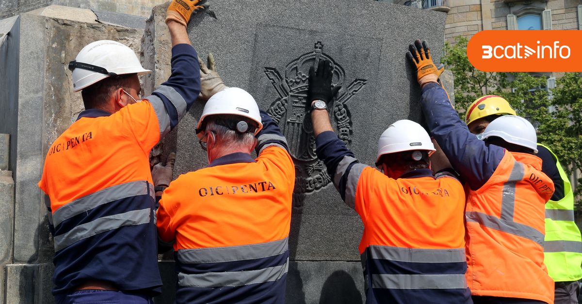 3CatInfo's tweet card. Joan Carles tenia una placa de més de 100 quilos que van posar fa 40 anys en agraïment pel seu paper en el 23F